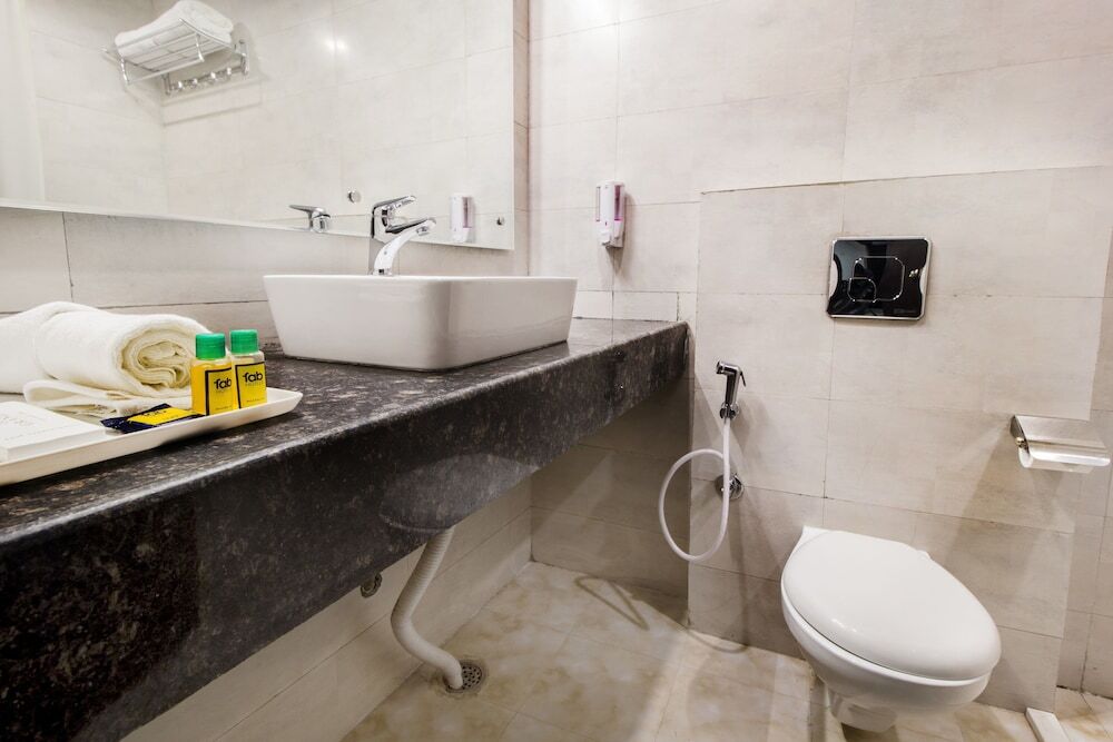Лакхнау: FabHotel SS Grandeur