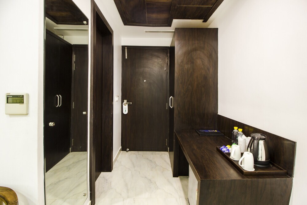 Лакхнау: FabHotel SS Grandeur