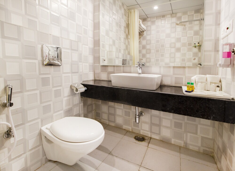 Лакхнау: FabHotel SS Grandeur