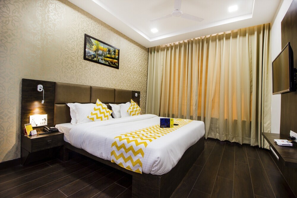 Лакхнау: FabHotel SS Grandeur