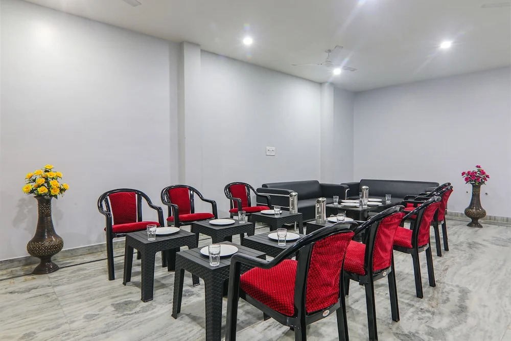Лакхнау: Fabexpress North Inn