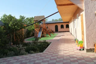 Заозерное: Guest House Dilas