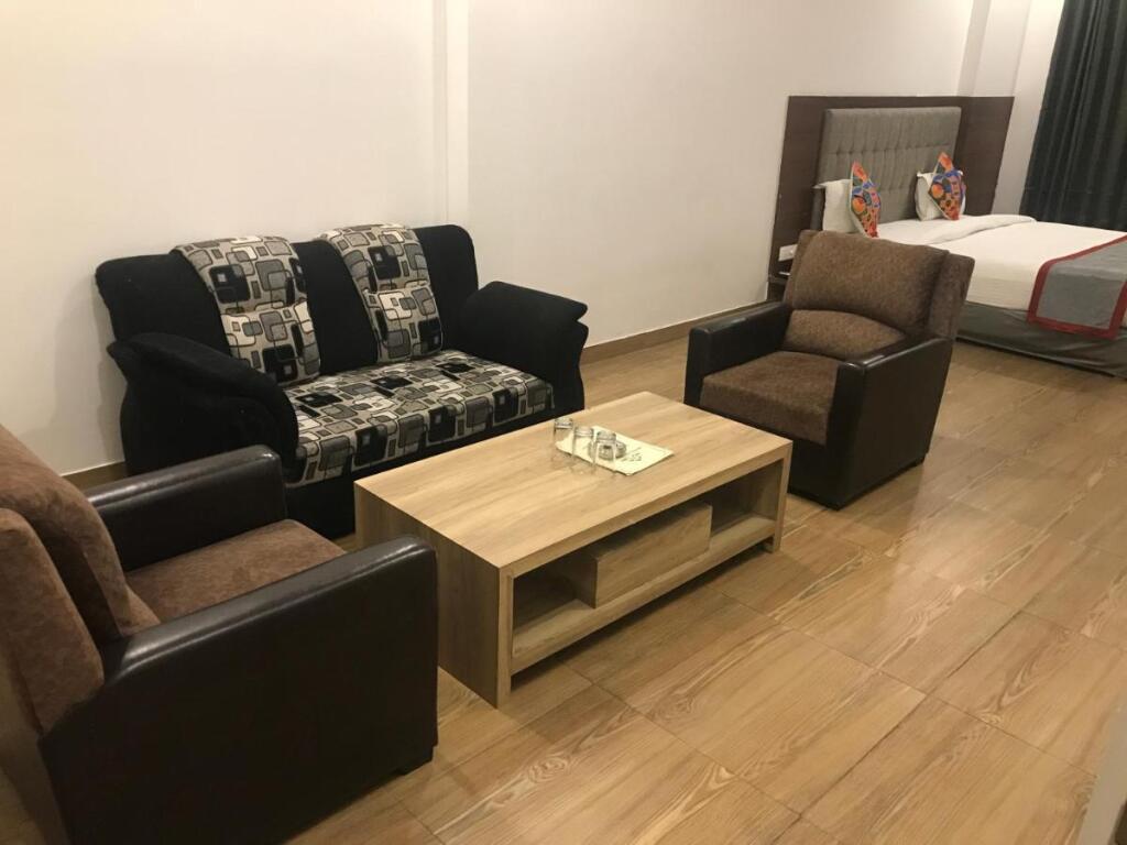 Лакхнау: Hotel Global Inn Gold Lucknow