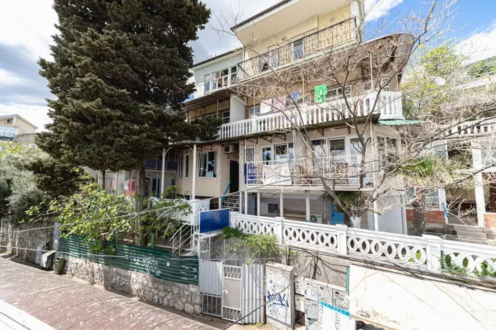 Ялта: Меблированные комнаты Дворик у Причала