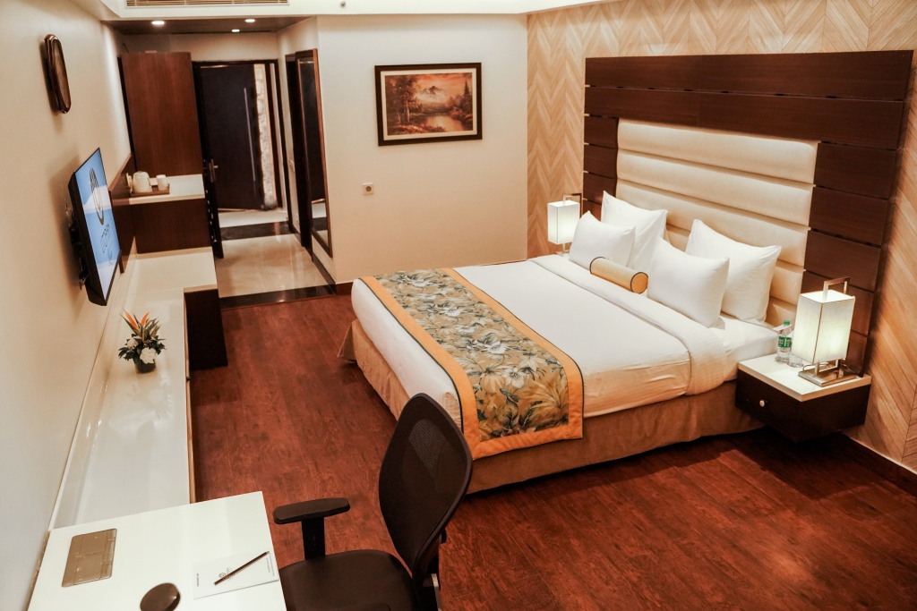 Лакхнау: Utopian Luxe