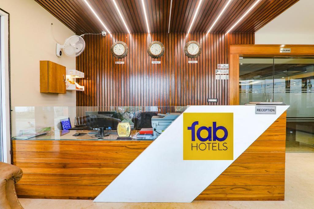 Лакхнау: FabHotel The Nawab's