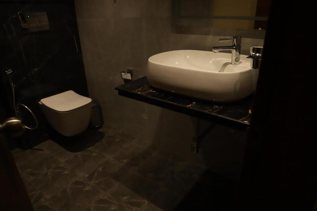 Лакхнау: Hotel Emperio Grand