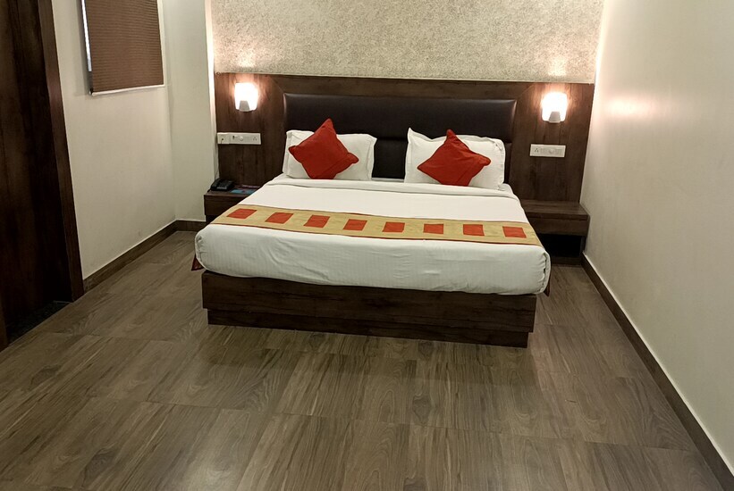 Лакхнау: Elegance Suites