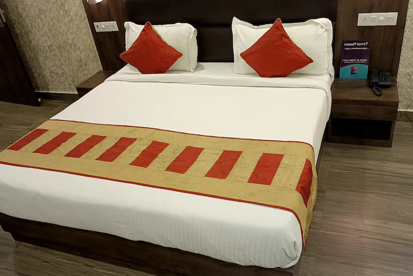 Лакхнау: Elegance Suites
