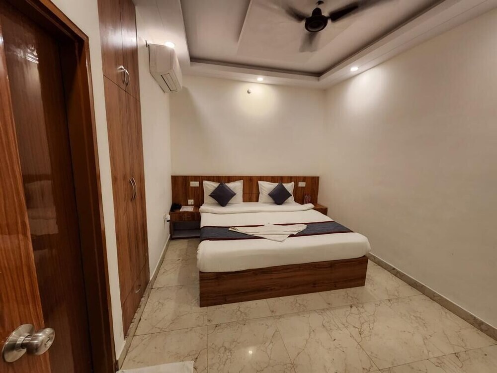 Лакхнау: Hotel Orchid