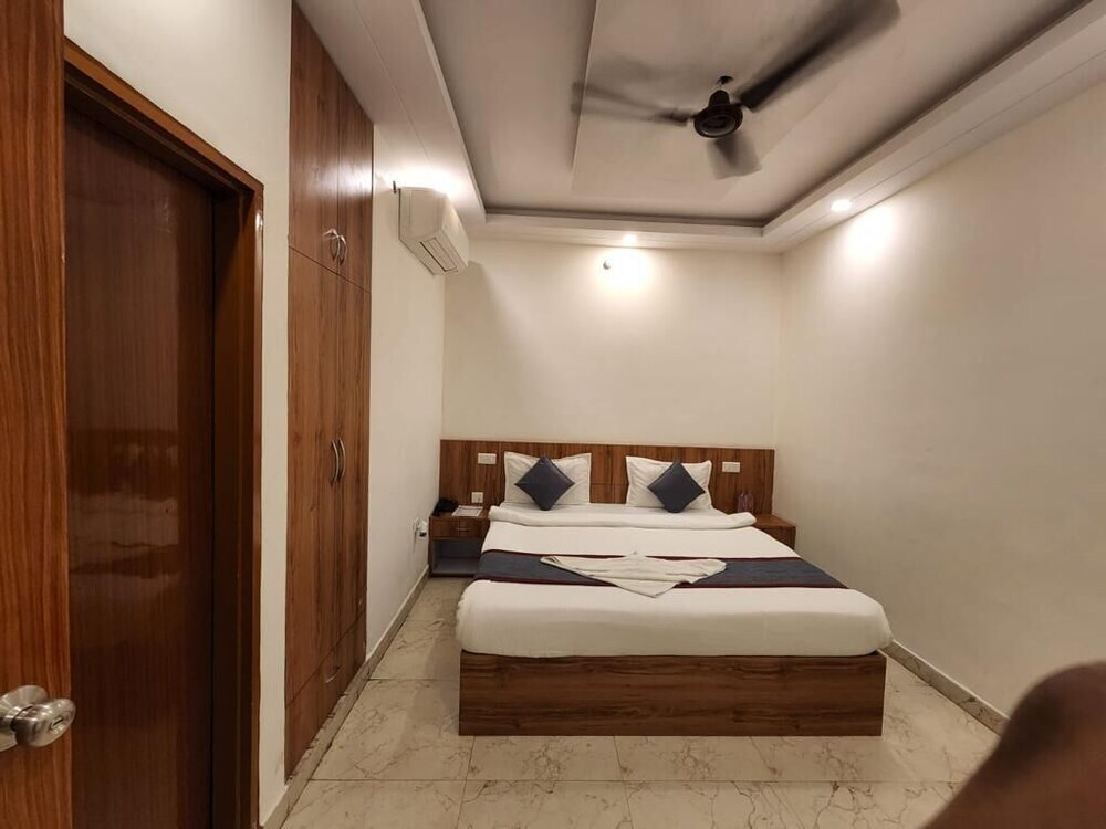 Лакхнау: Hotel Orchid