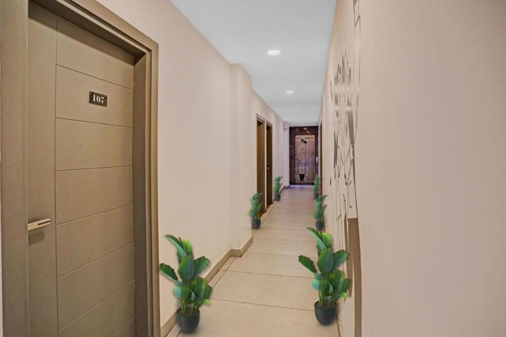 Нойда: OYO Townhouse 587 Sector 19