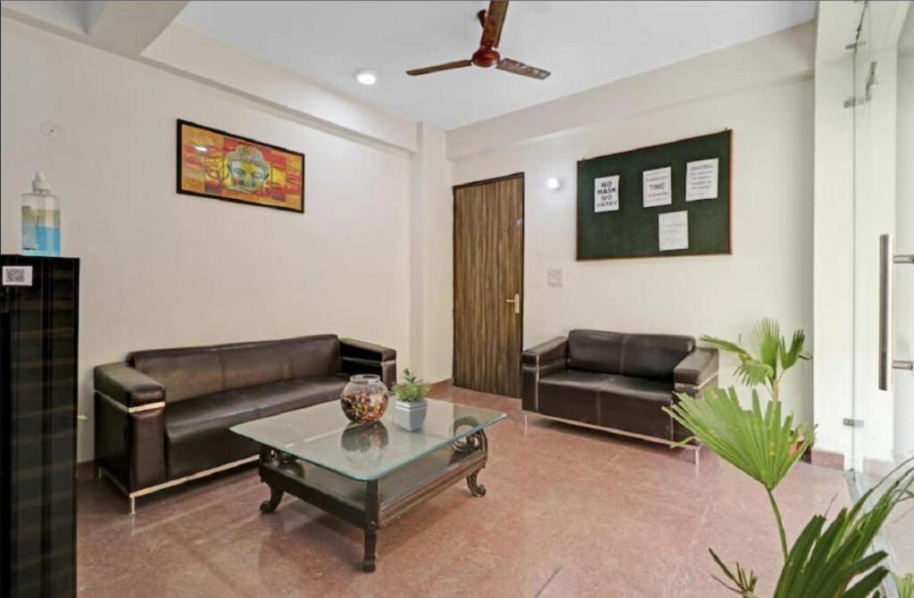 Нойда: Hotel Noida Continental