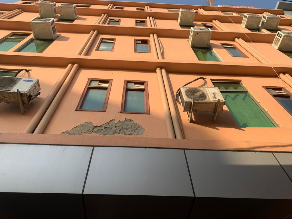 Нойда: Hotel Noida Continental