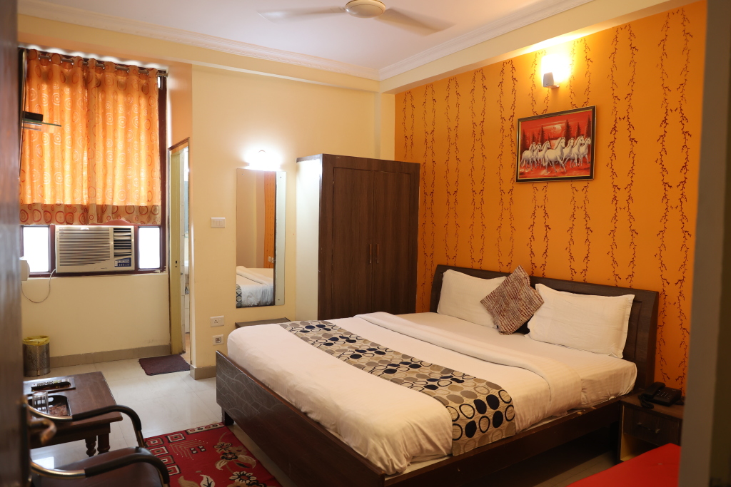Лакхнау: Hotel V S Continental