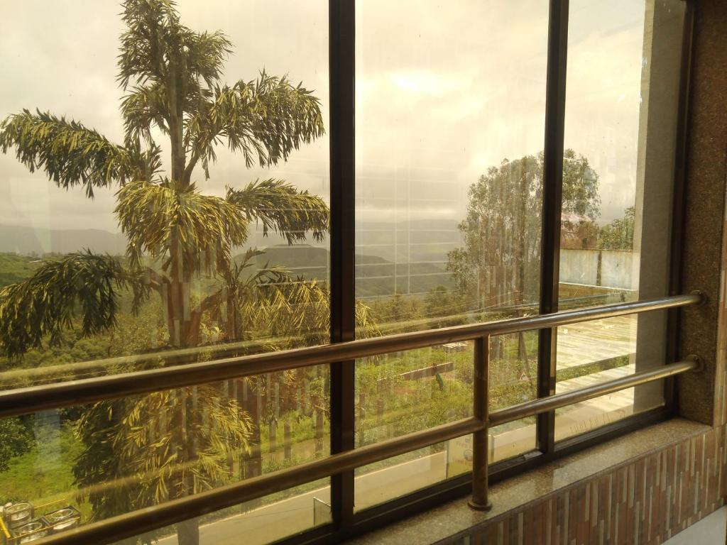 Олд-Махабалешвар: Hotel Panchgani Crown
