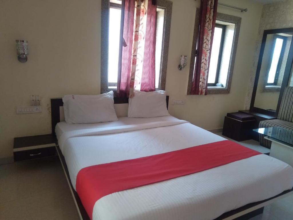 Олд-Махабалешвар: Hotel Panchgani Crown