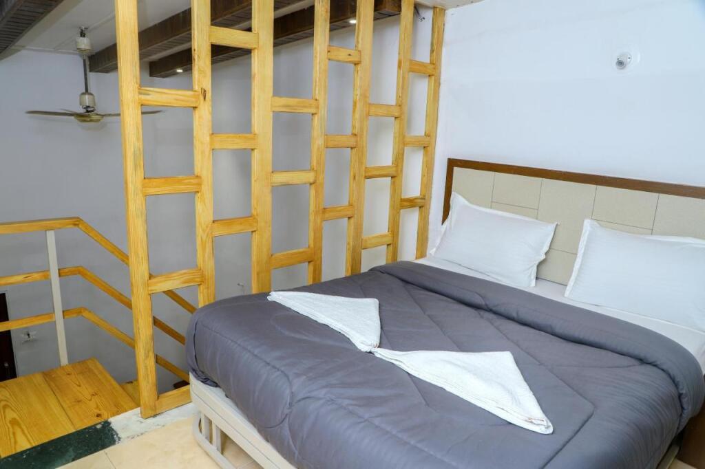 Олд-Махабалешвар: Hotel Pushkaraj