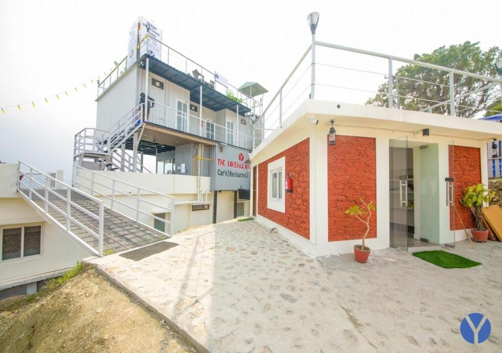 carousel image 0