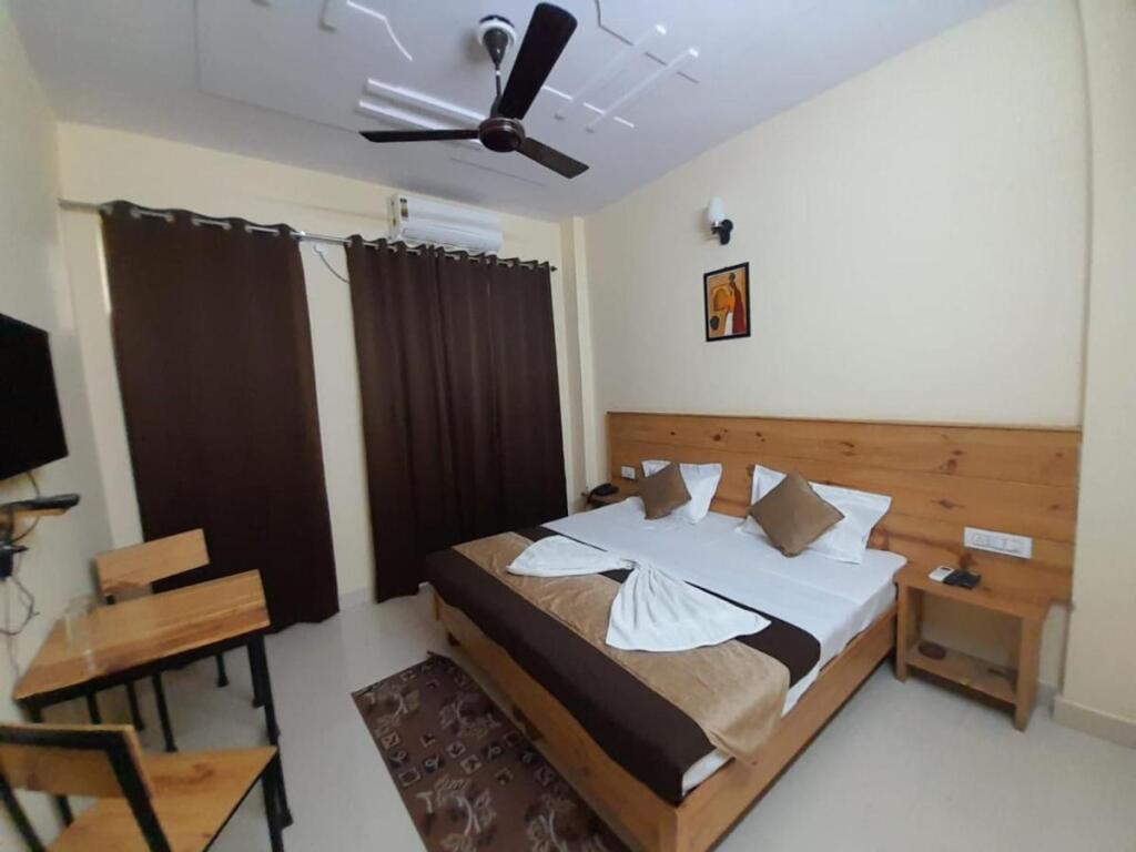 Ришикеш: Hotel Krishna Rishikesh