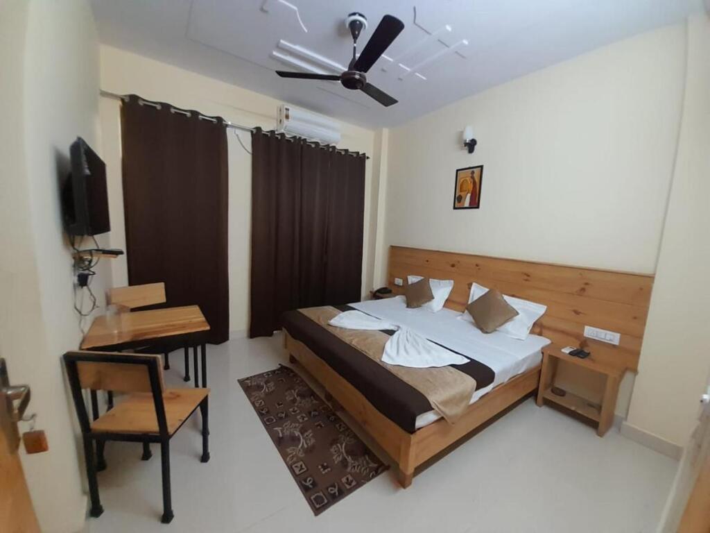 Ришикеш: Hotel Krishna Rishikesh