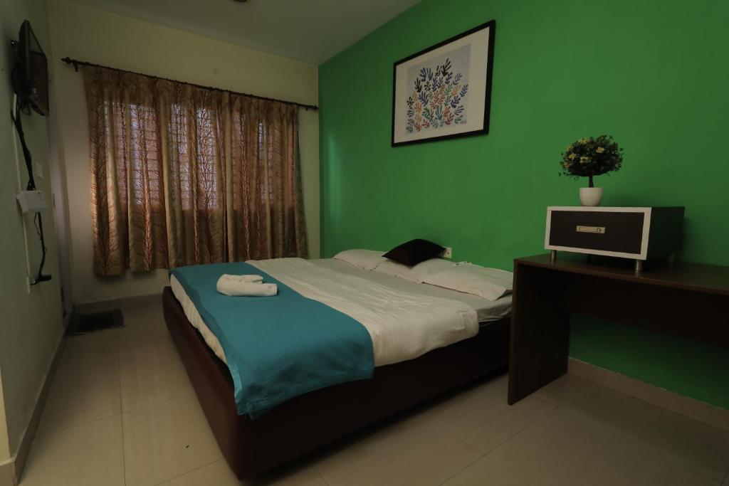 Nilgiris Inn By Lexstays Kotagiri, Ooty — фото 4
