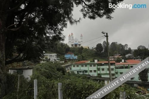 Котагири: Nilgiris Inn By Lexstays Kotagiri, Ooty