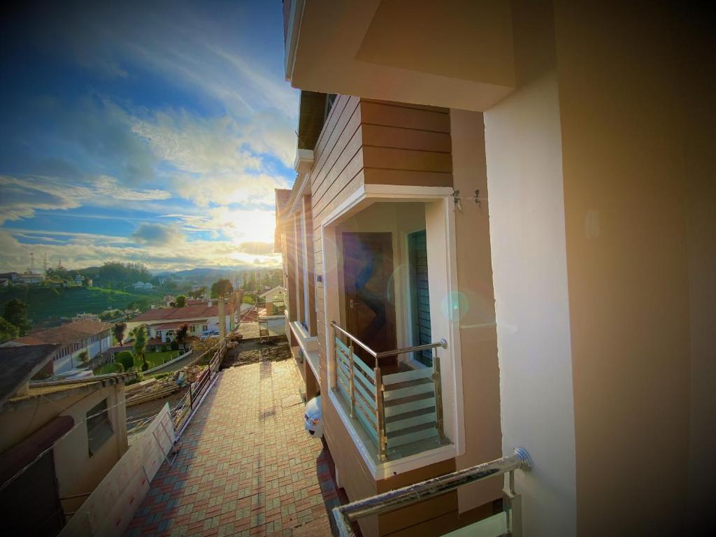 Ути: Avalon Stays  Ooty