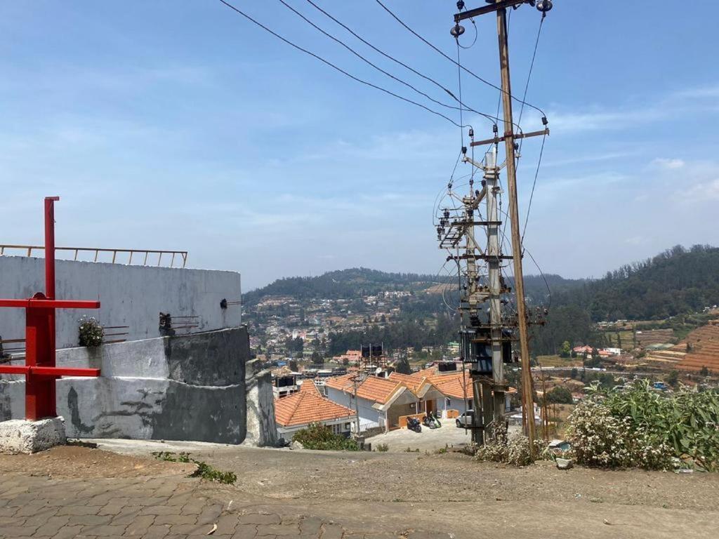 Ути: Se Grand Ooty