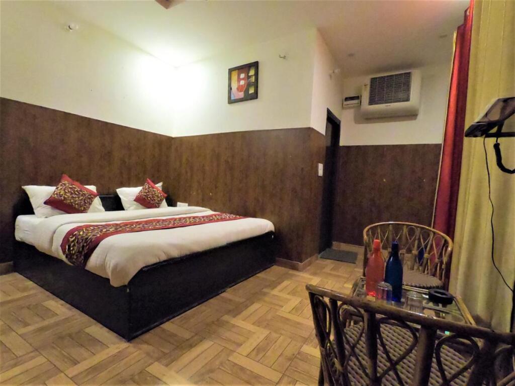 Ришикеш: Bhagirathi Hotel in Tapovan By PerfectStyaz