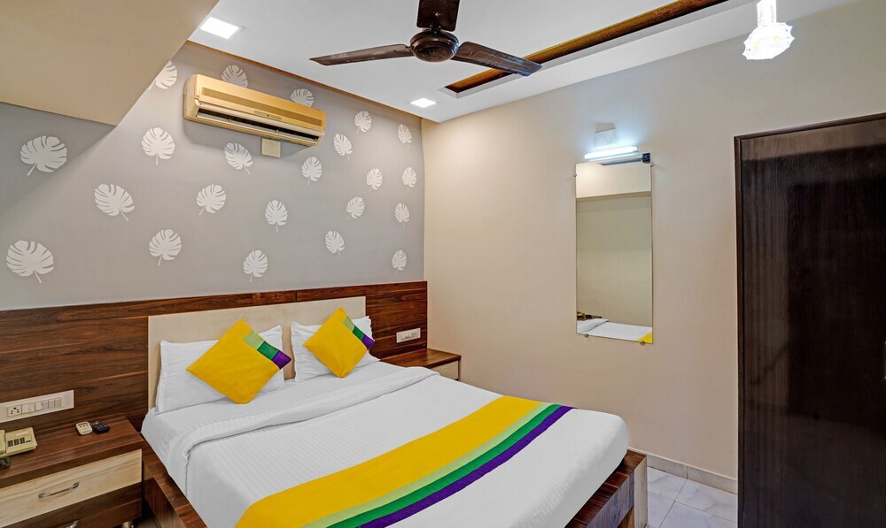 Ахмедабад: Hotel Aakash by Treebo Hotels
