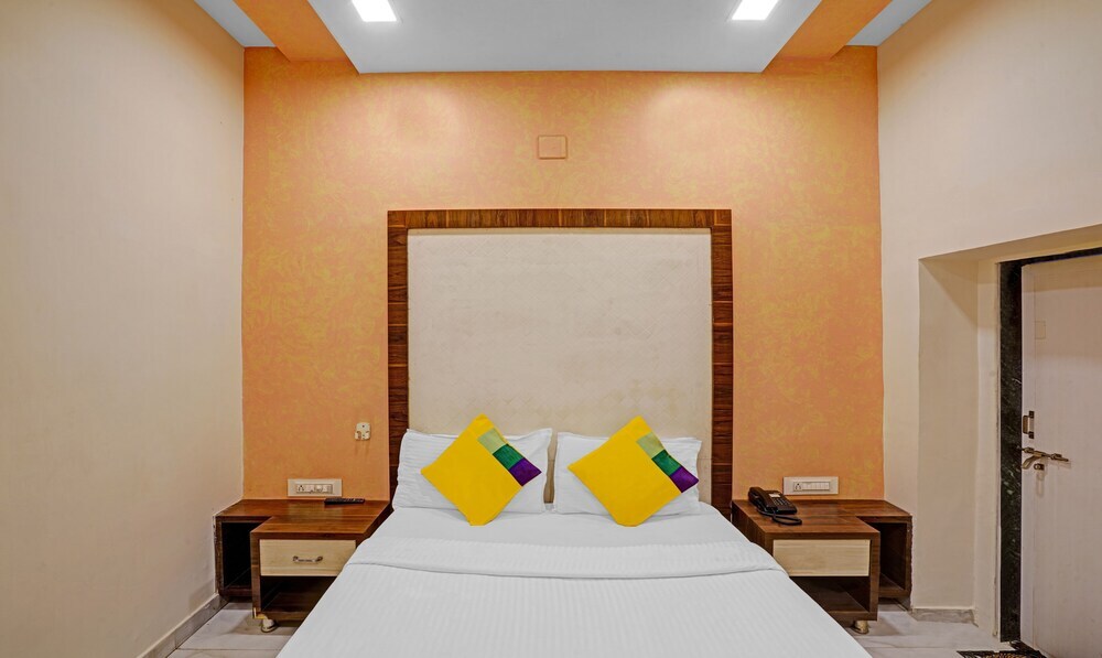 Ахмедабад: Hotel Aakash by Treebo Hotels