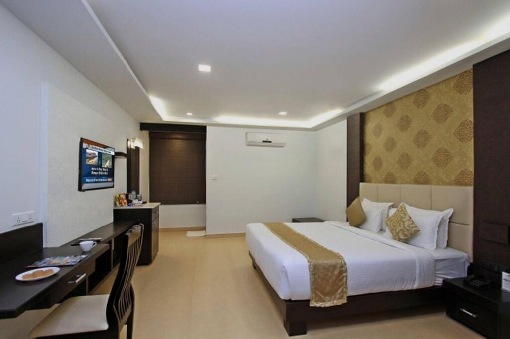 Майсур: Fab Ni Ambaari Suites