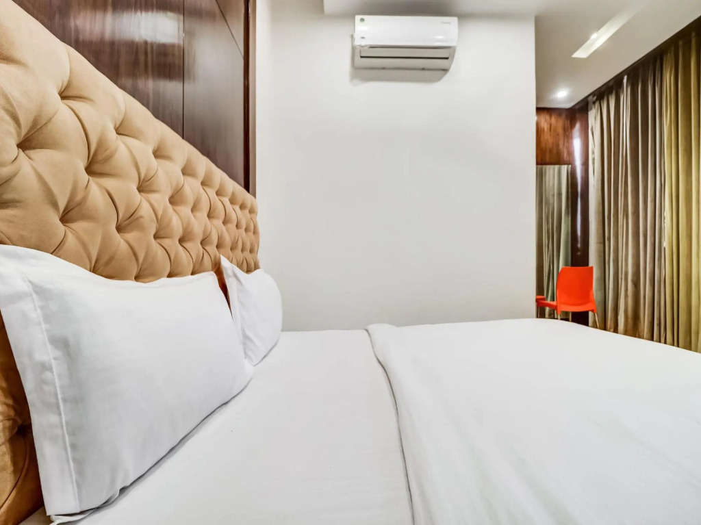 Амритсар: Capital O 85633 Hotel City Inn