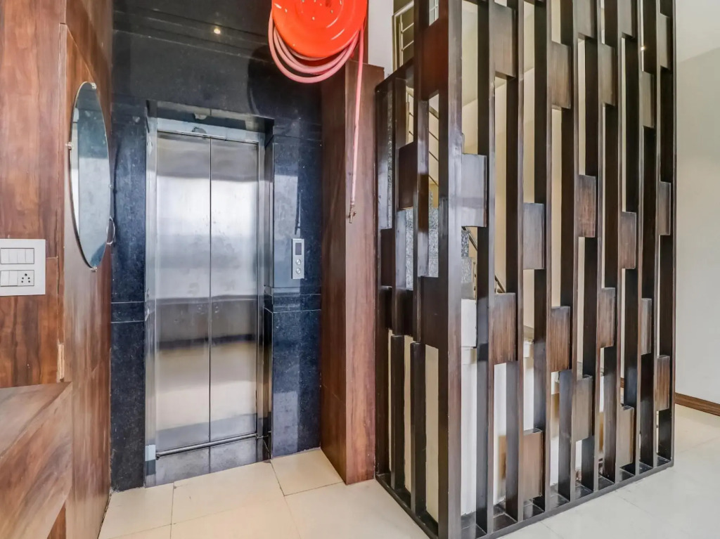 Амритсар: Capital O 85633 Hotel City Inn