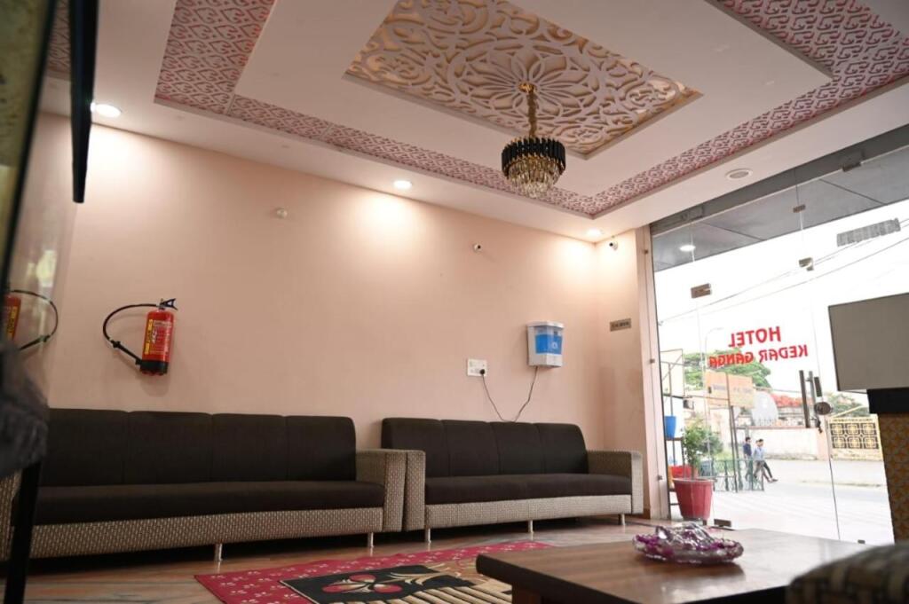 Бахадрабад: Hotel Kedar Ganga