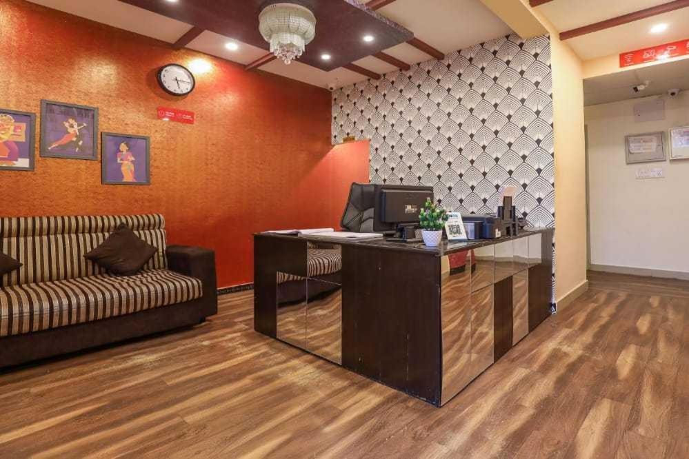 Spot On Happy Stay Near Sri Amruth Chithra Mandira — фото 2