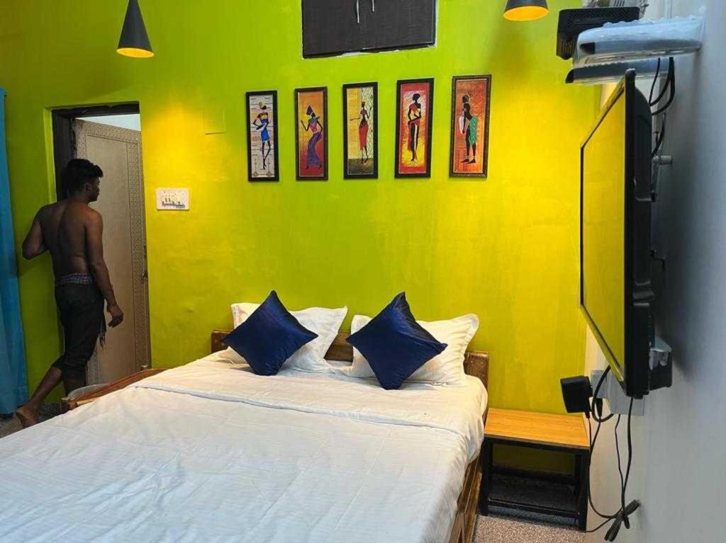 Бхубанешвар: OYO 88539 Housefull Residency