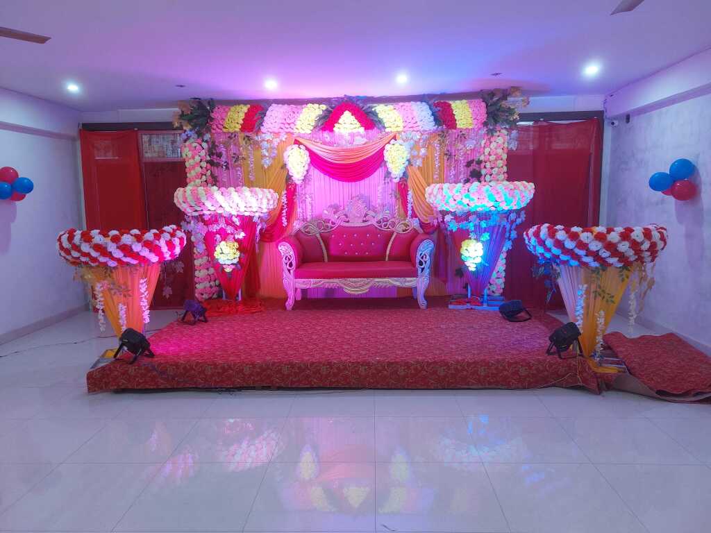 Бодх-Гая: POP 89998 Divisha Palace