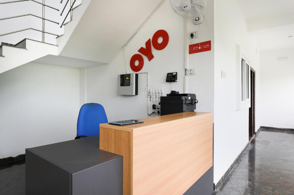 Коимбатур: OYO Flagship 82361 Black Pearl Residency
