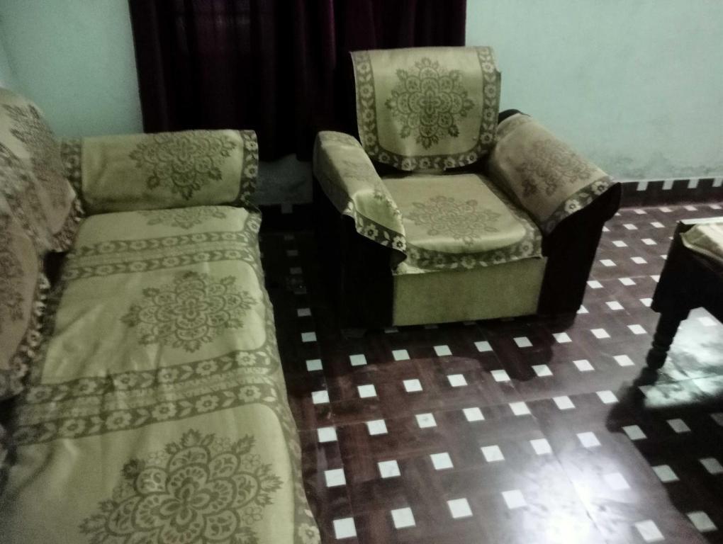 Фатехпур-Сикри: Spot on 90028 Ashiyana Bharatpur