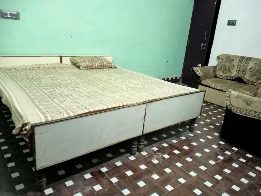 Фатехпур-Сикри: Spot on 90028 Ashiyana Bharatpur