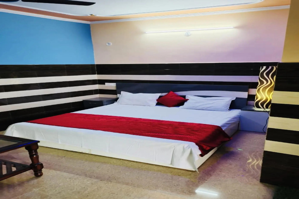 Большая Нойда: Riverview Resort And Restaurant
