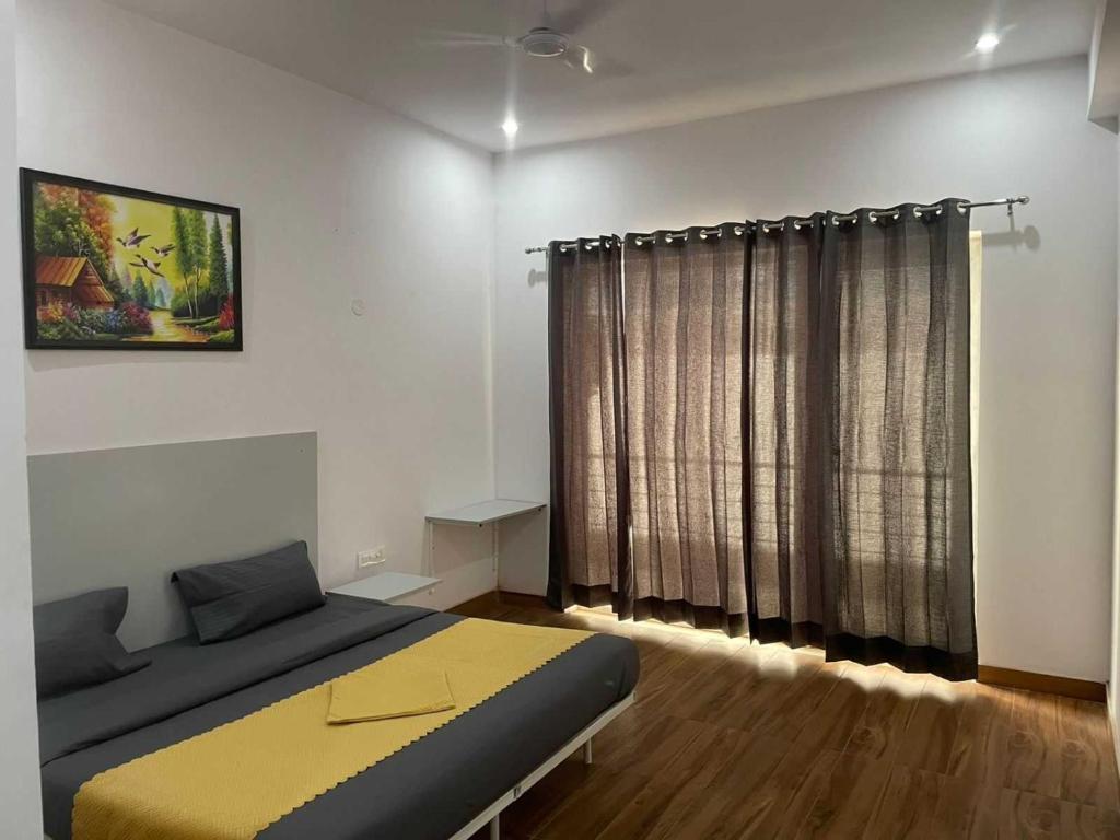 Гуруграм: Oyo Hotel Daffodils Inn Near Omaxe Celebration Mall