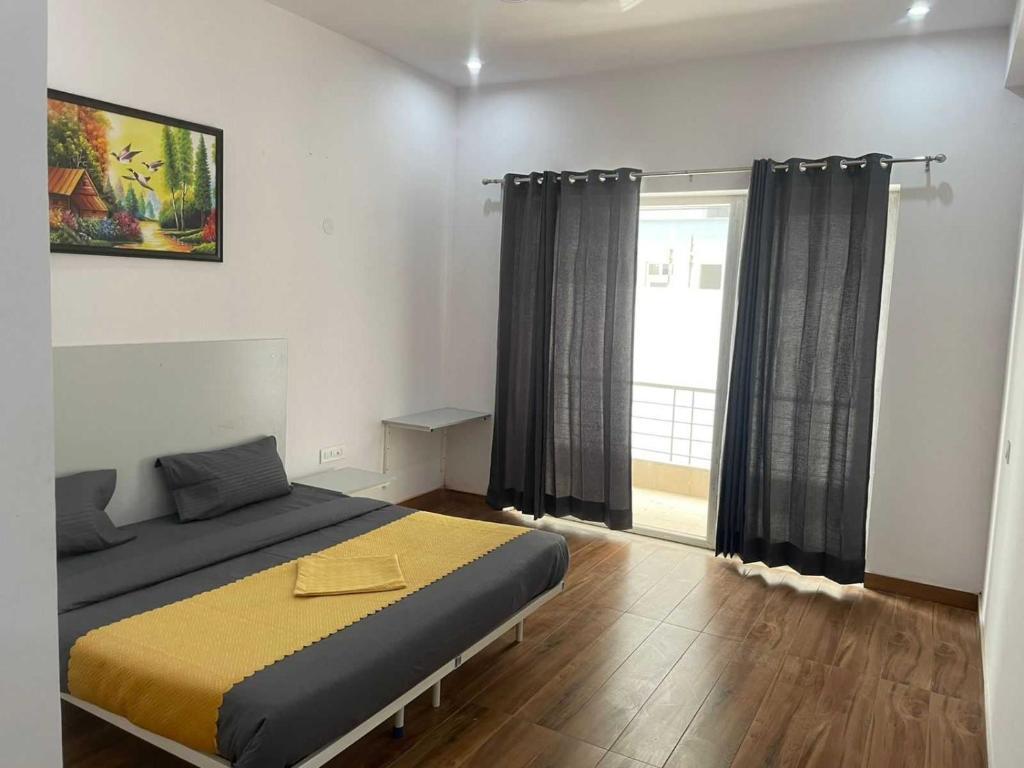 Гуруграм: Oyo Hotel Daffodils Inn Near Omaxe Celebration Mall