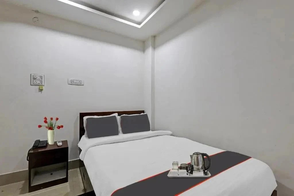 Гувахати: Collection O 91337 Lakhi Guest House