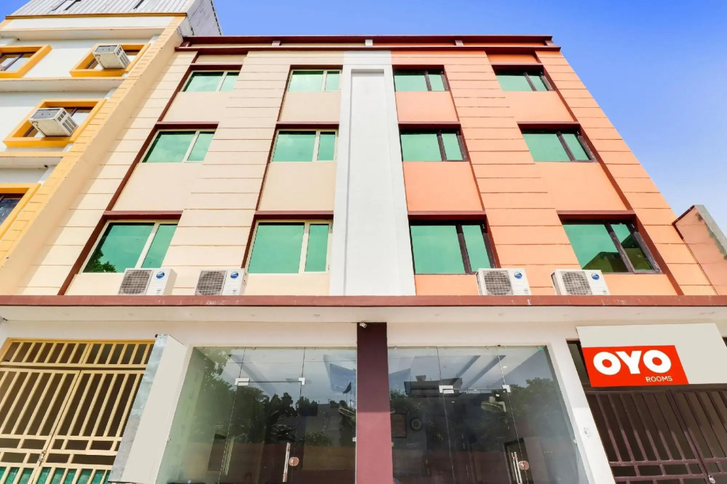 Харидвар: Super OYO 92578 HOTEL LA PLAZO