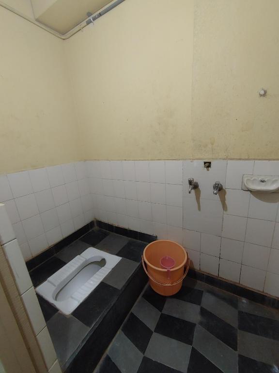 SPOT ON Gopi Mini Guest House Near Erragadda Metro Station — фото 5