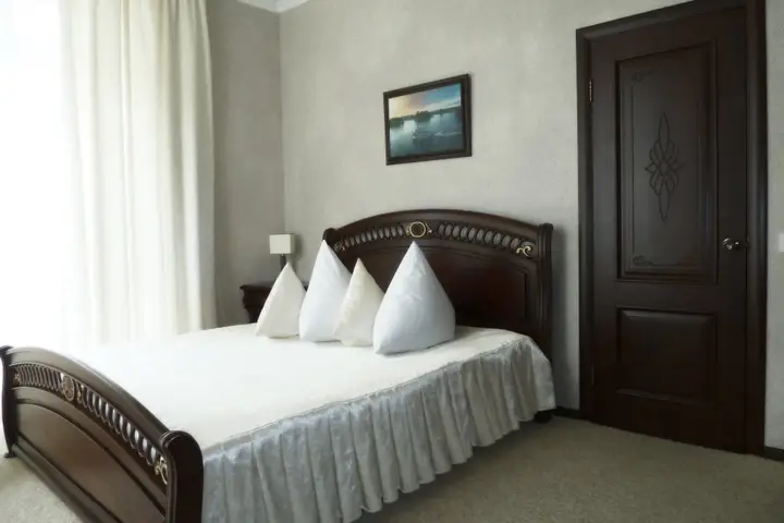Gostevye nomera v gostinichnom komplekse «Park-Otel» — фото 2