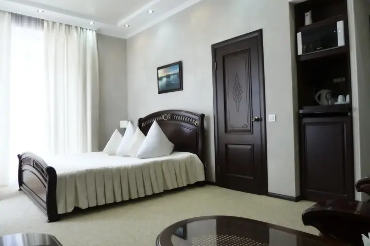 Gostevye nomera v gostinichnom komplekse «Park-Otel» — фото 6